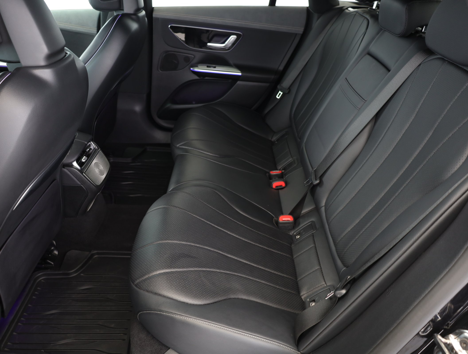 Mercedes-Benz EQE - 2024