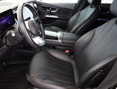 Mercedes-Benz EQE - 2024