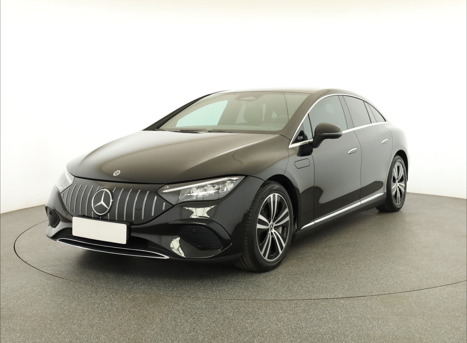 Mercedes-Benz EQE - 2024