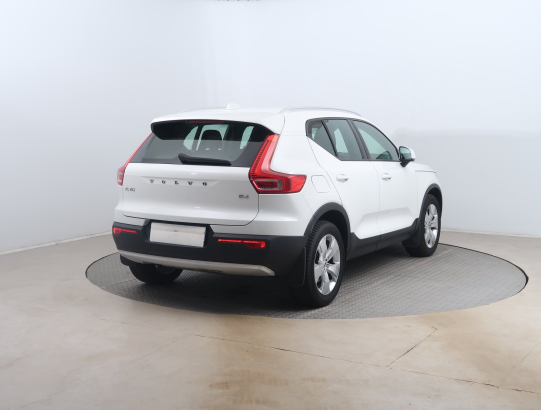 Volvo XC40 B4