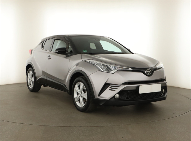 Toyota C-HR 2016
