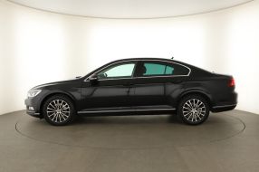 Volkswagen Passat - 2016