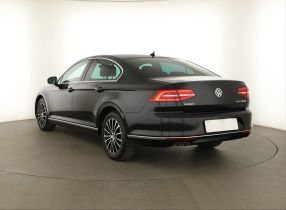 Volkswagen Passat - 2016