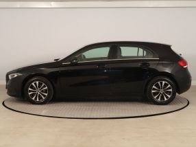 Mercedes-Benz A - 2021