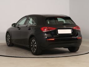Mercedes-Benz A - 2021