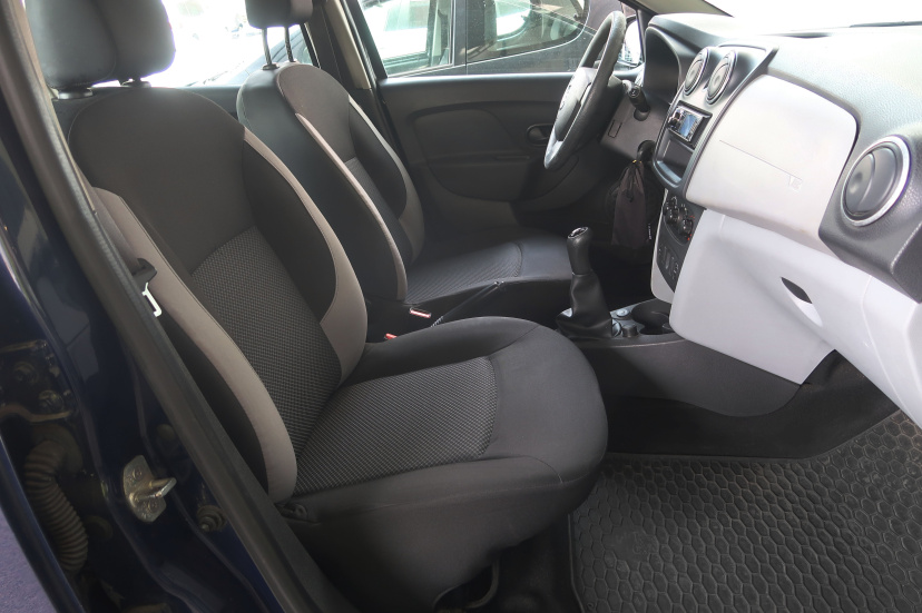 Dacia Sandero, 2013