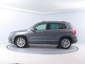 Volkswagen Tiguan - 2015