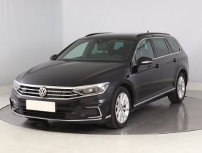 Volkswagen Passat - 2020