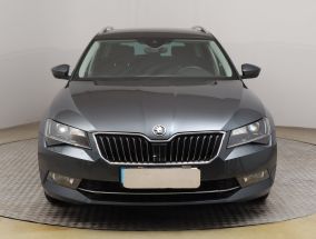 Škoda Superb - 2017
