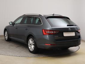 Škoda Superb - 2017
