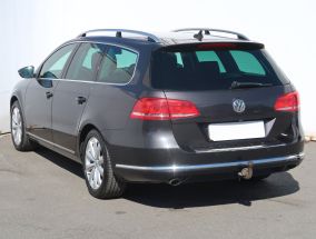 Volkswagen Passat - 2011