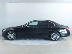 Mercedes-Benz E - 2017