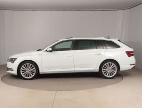 Škoda Superb - 2017