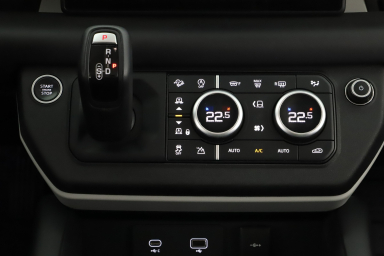 Land Rover Defender - 2020
