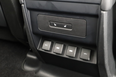 Land Rover Defender - 2020