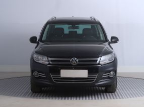 Volkswagen Tiguan - 2015