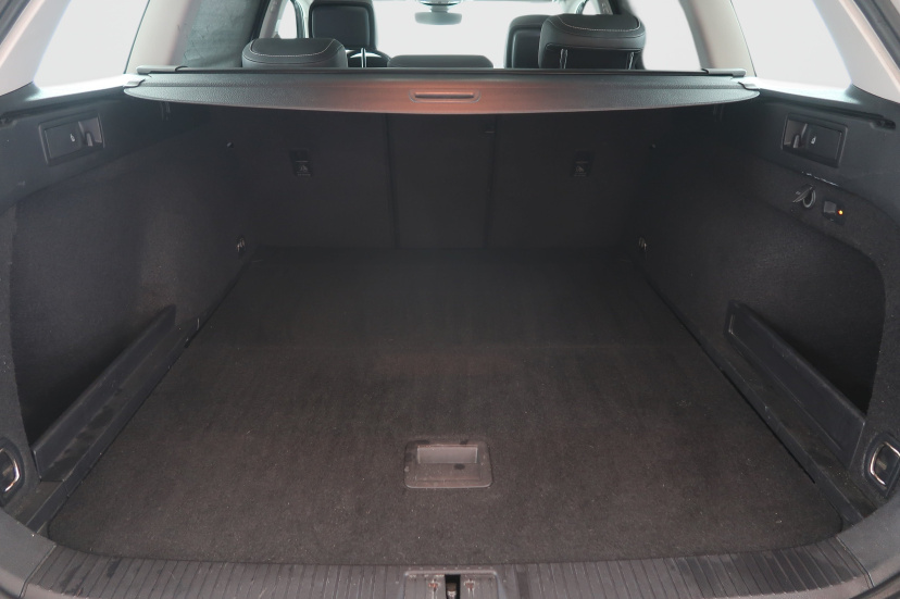 Volkswagen Passat, 2020