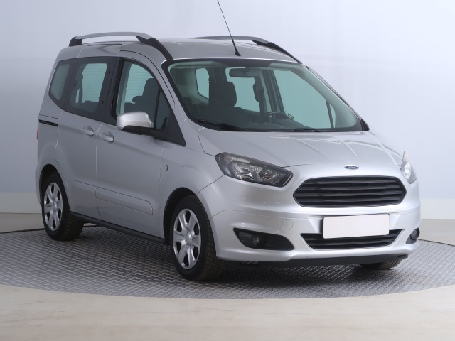 Ford Tourneo Courier 2017