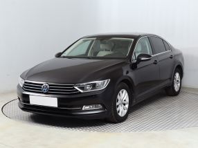 Volkswagen Passat - 2015
