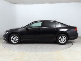 Volkswagen Passat - 2015