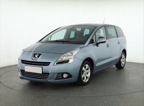 Peugeot 5008 - 2012
