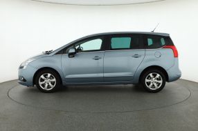 Peugeot 5008 - 2012