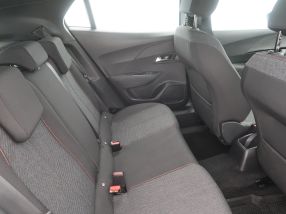 Peugeot 2008 - 2025