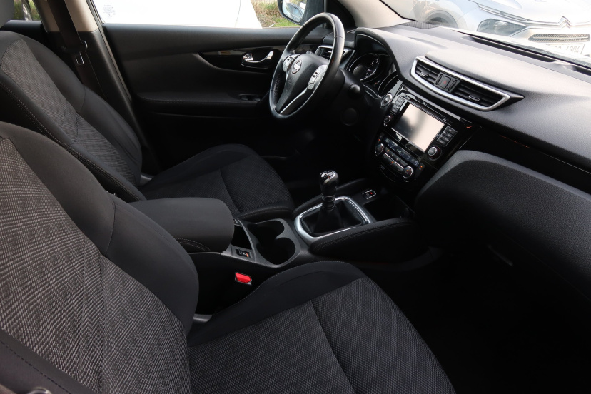 Nissan Qashqai, 2015
