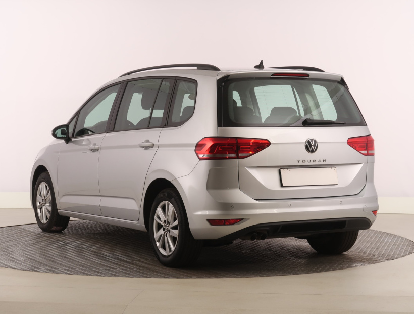 Volkswagen Touran, 2022