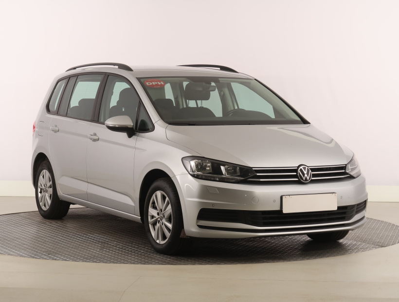 Volkswagen Touran, 2022