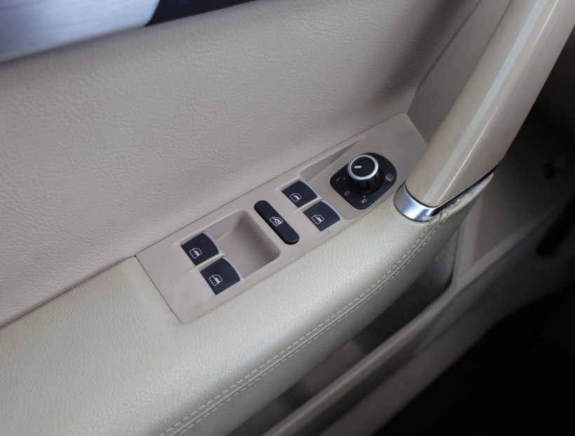 Volkswagen Passat, 2012