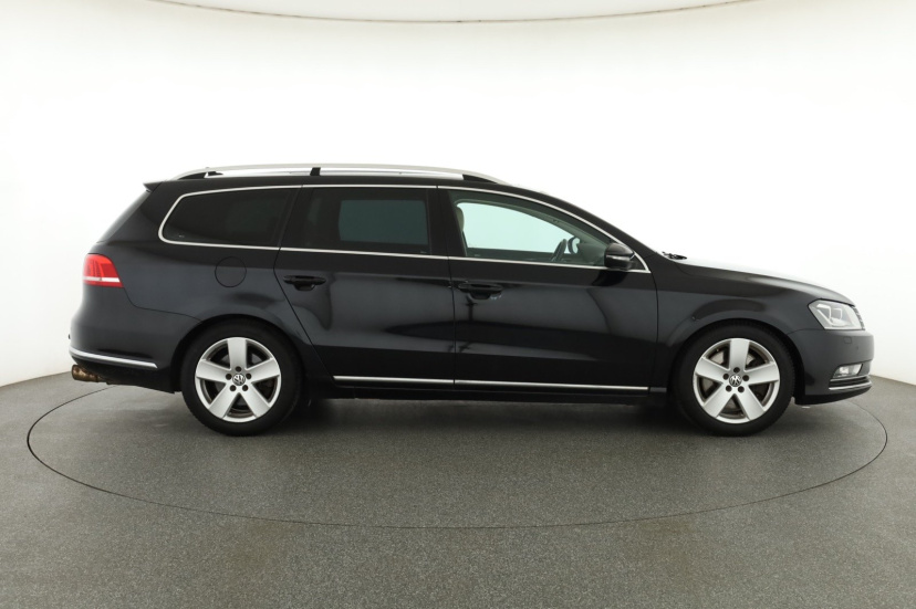 Volkswagen Passat, 2012