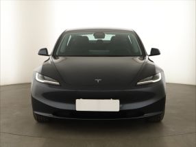 Tesla Model 3 - 2024