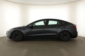 Tesla Model 3 - 2024