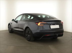 Tesla Model 3 - 2024