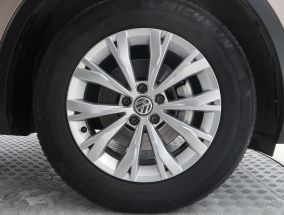 Volkswagen Tiguan - 2020