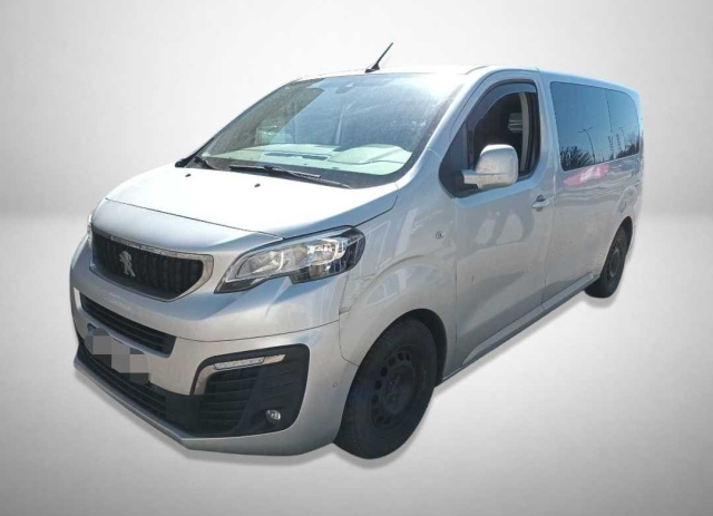 Peugeot Traveller 2017