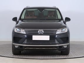 Volkswagen Touareg - 2015