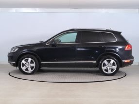 Volkswagen Touareg - 2015