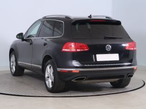 Volkswagen Touareg - 2015