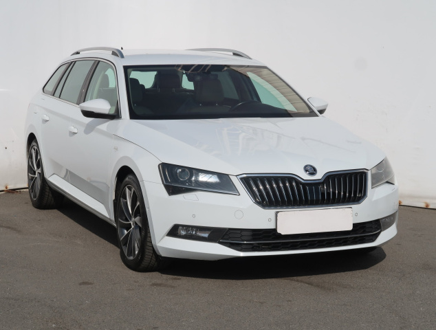 Škoda Superb 2016