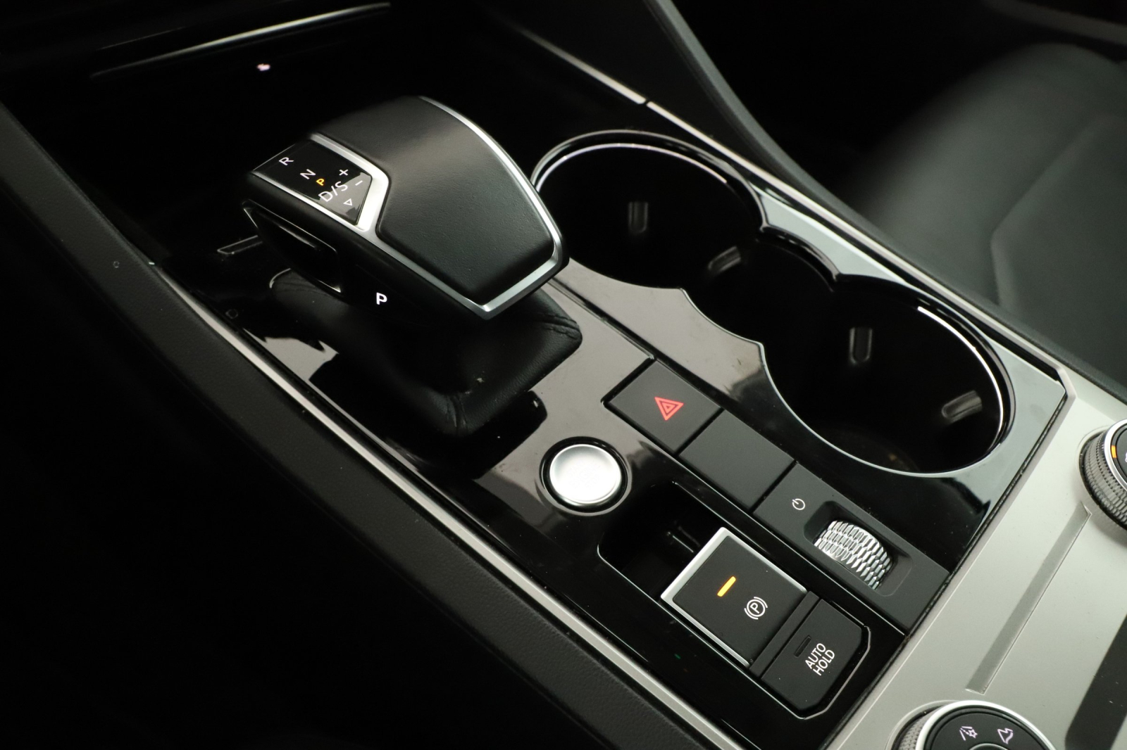 Volkswagen Touareg - 2022