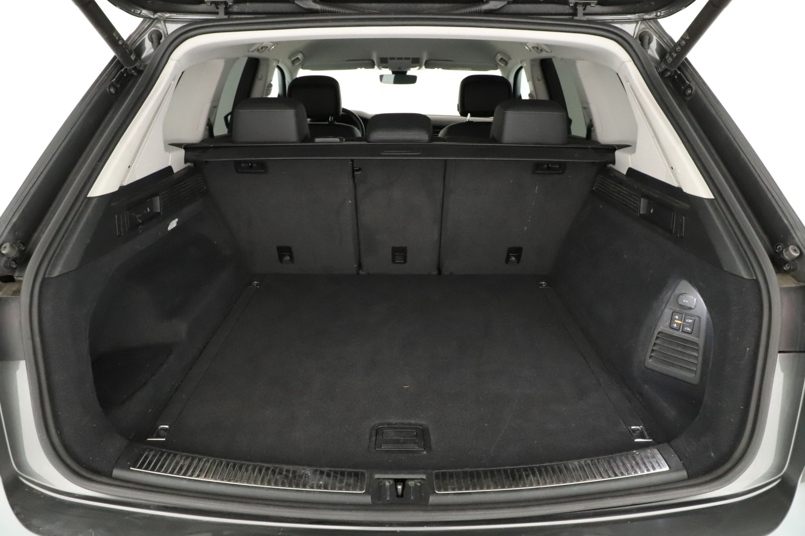 Volkswagen Touareg - 2022