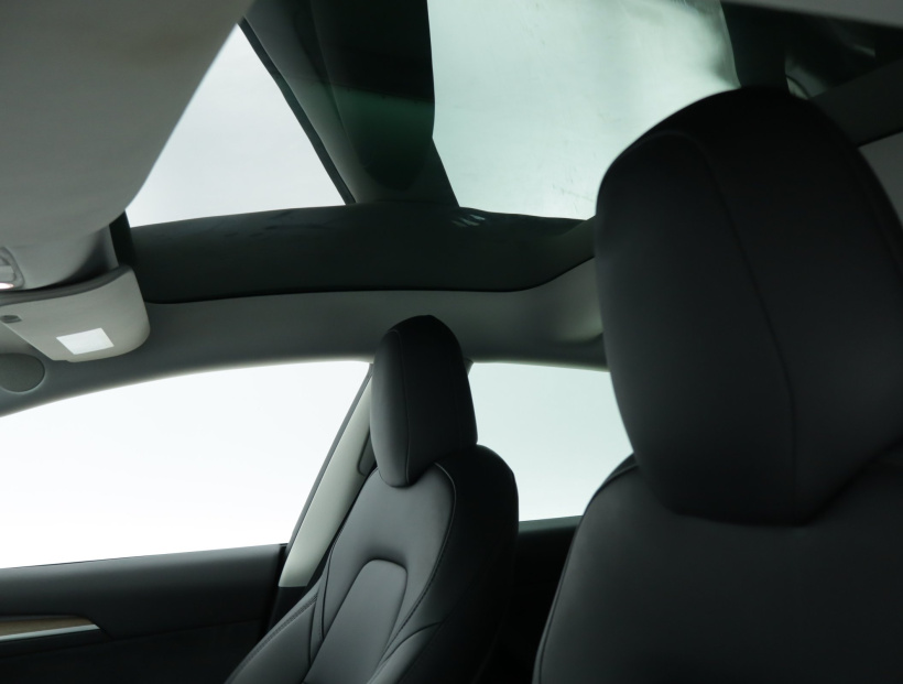 Tesla Model 3, 2022