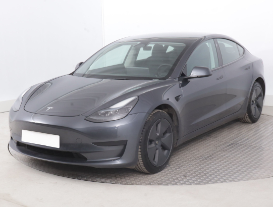 Tesla Model 3 Standard Range LFP