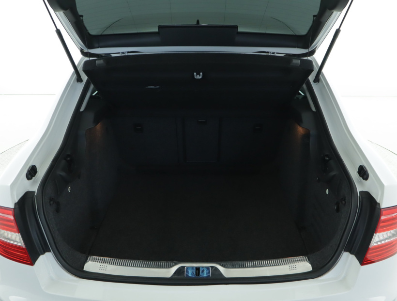 Škoda Superb, 2014