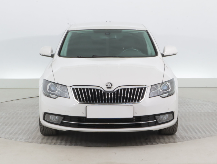 Škoda Superb, 2014