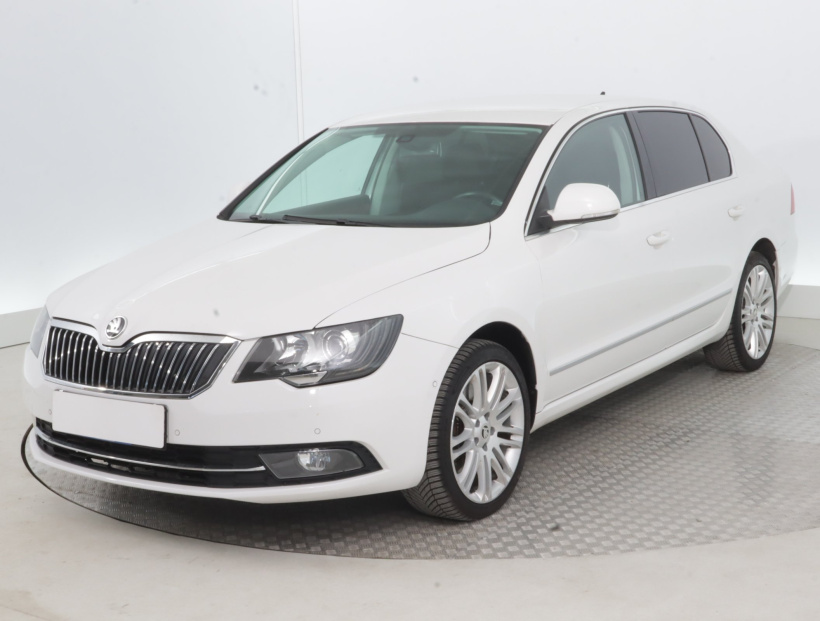 Škoda Superb, 2014
