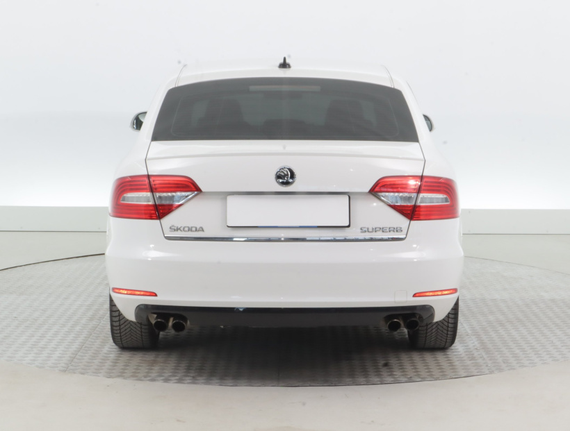 Škoda Superb, 2014