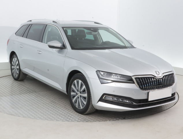 Škoda Superb 2022